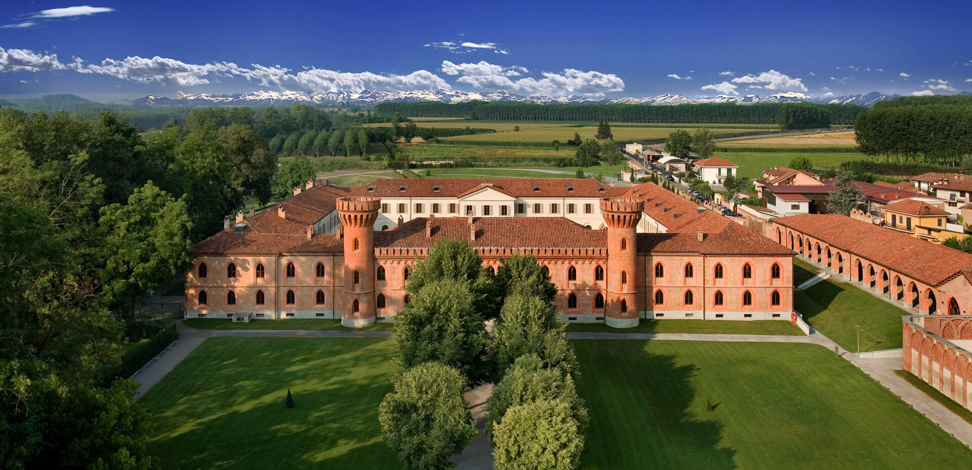 01 Visitlmr Immagini La Tua Vacanza Dove Dormire Dove Dormire Elenco Strutture Langhe Roero Bra Alb Albergo Dell Agenzia 5873 Image Thumb 5873 Thumb1920 Bra Alb Albergo Dell Agenzia 2 180edd40