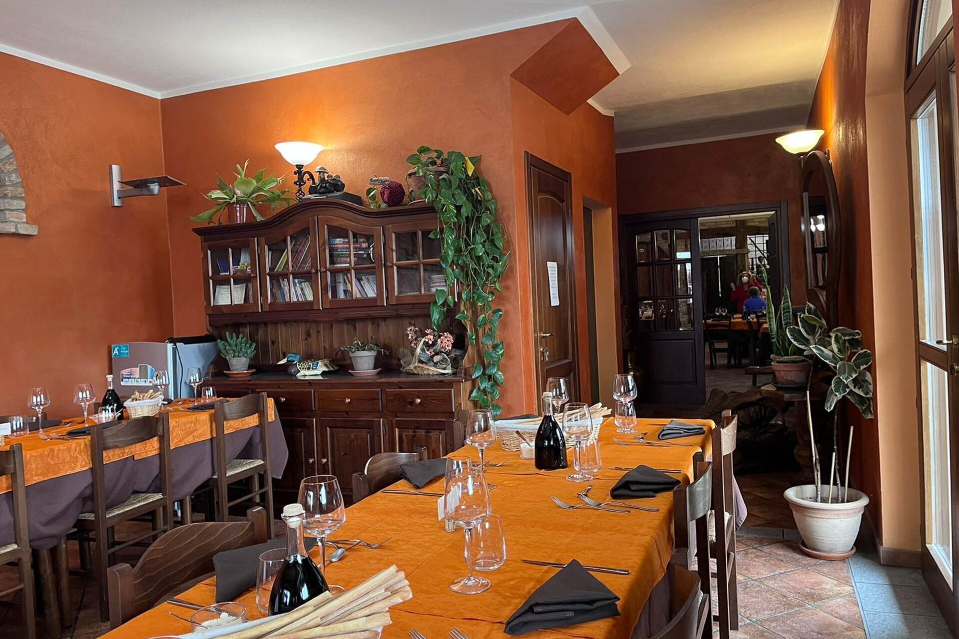 01 Visitlmr Immagini La Tua Vacanza Dove Mangiare Dove Mangiare Elenco Ristoranti Monferrato Cisterna D Asti Garibaldi 4820 Image Thumb 4820 Thumb1920 Cisterna D Asti Garibaldi3 A7e06aac