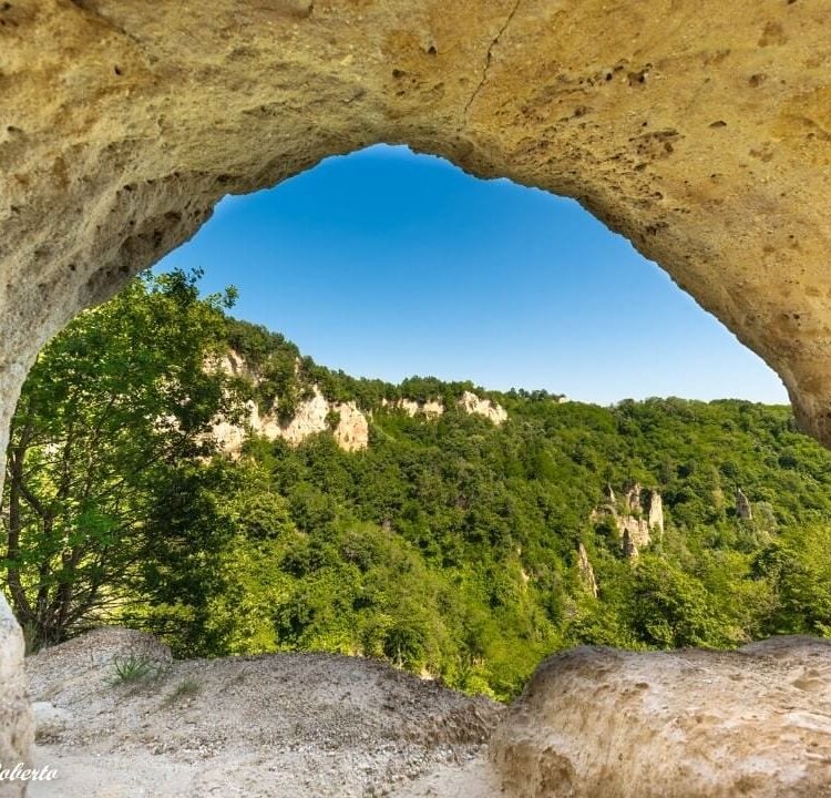 Rocche Pocapaglia Grotta Eremita